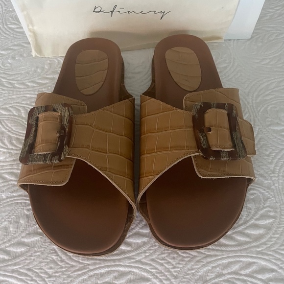 Definery Mule Footbed Croc-Embossed Leather Sandals, Tan - Picture 2 of 7